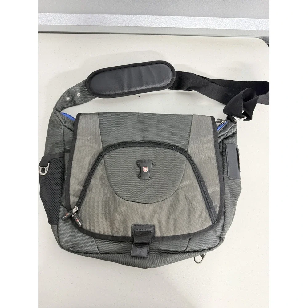 SwissGear Messenger‎ Bag Gray Tech Laptop Crossbody Shoulder